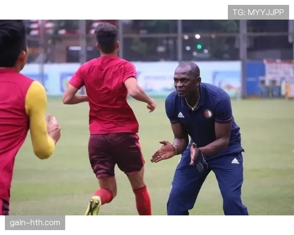 费耶诺德青训体系再显成效，新星崛起引关注