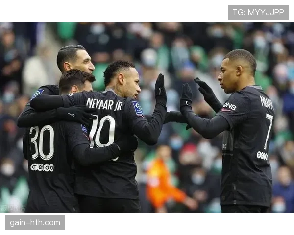 达尼洛频繁献助攻，中卫灵活切换显著提升球队防守效率