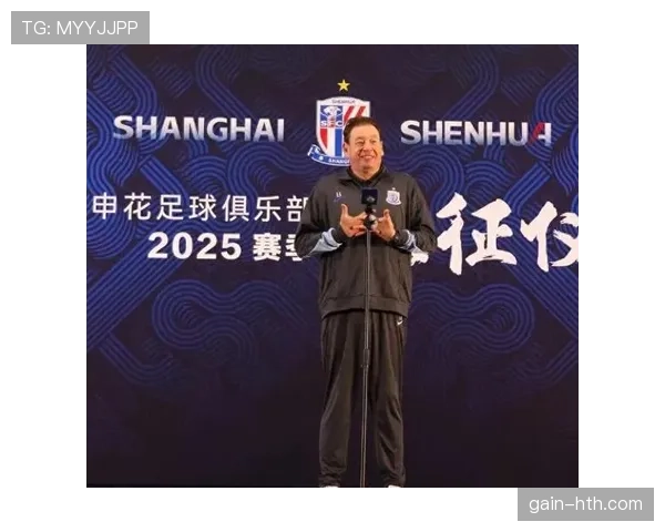 申花进攻看着热闹,其实一到禁区就熄火,问题真不在外援而在全队终结乏力? 申花进攻看着热闹,其实一到禁区就熄火,问题真不在外援而在全队终结乏力?